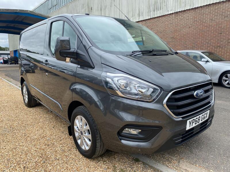 FORD TRANSIT CUSTOM 280 LIMITED 2.0 130 AUTO 2018