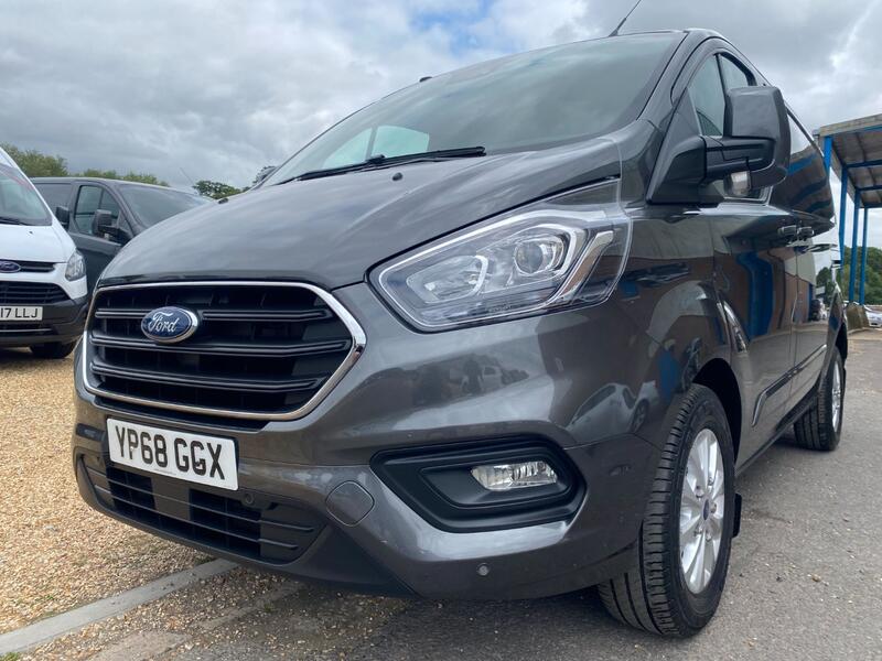 FORD TRANSIT CUSTOM 280 LIMITED 2.0 130 AUTO 2018