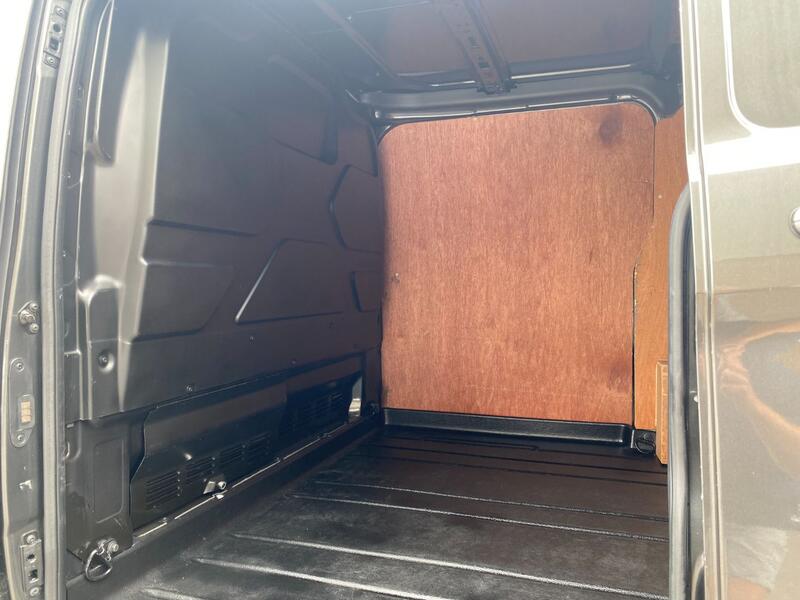 FORD TRANSIT CUSTOM 280 LIMITED 2.0 130 AUTO 2018