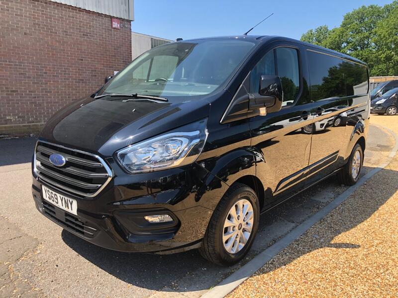 FORD TRANSIT CUSTOM 300 Limited 2.0 130 AUTO 2019