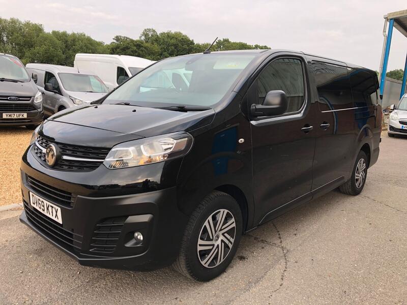 VAUXHALL VIVARO 1.5 Turbo D 2900 Dynamic LWB 2019