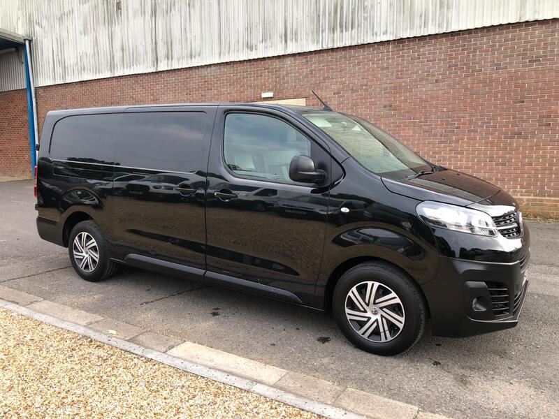 VAUXHALL VIVARO 1.5 Turbo D 2900 Dynamic LWB 2019