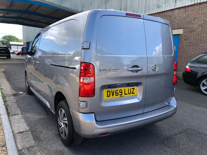 VAUXHALL VIVARO 2.0 Turbo D 3100 Sportive 2019