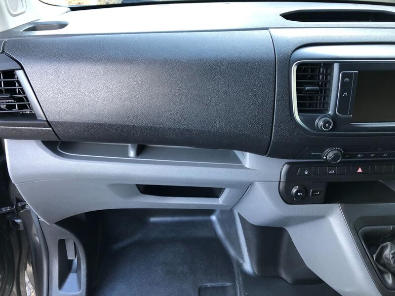 VAUXHALL VIVARO 1.5 Turbo D 2900 Dynamic L2H1 2019