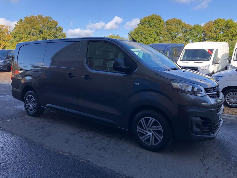 VAUXHALL VIVARO 1.5 Turbo D 2900 Dynamic L2H1 2019