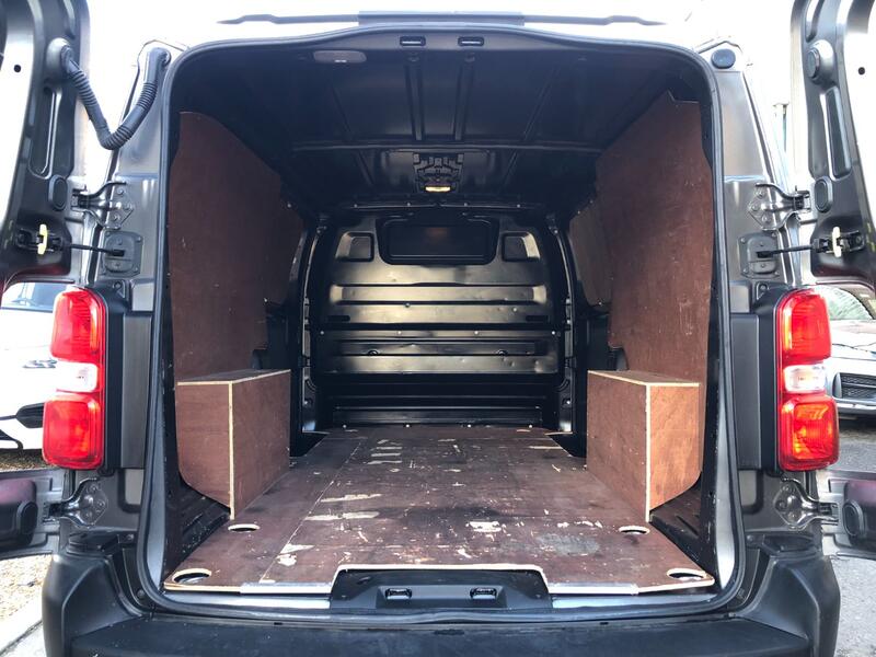 VAUXHALL VIVARO 1.5 Turbo D 2900 Dynamic L2H1 2019