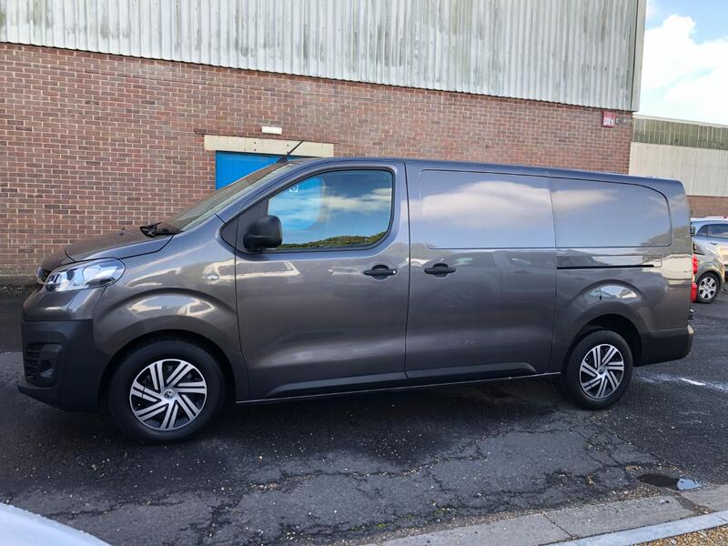 VAUXHALL VIVARO 1.5 Turbo D 2900 Dynamic L2H1 2019