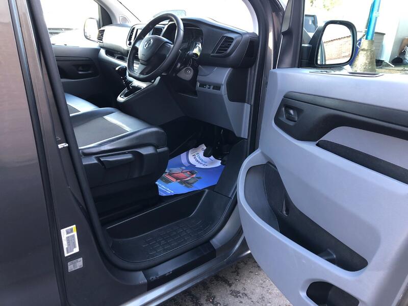 VAUXHALL VIVARO 1.5 Turbo D 2900 Dynamic L2H1 2019