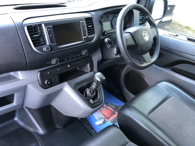 VAUXHALL VIVARO 1.5 Turbo D 2900 Dynamic L2H1 2019