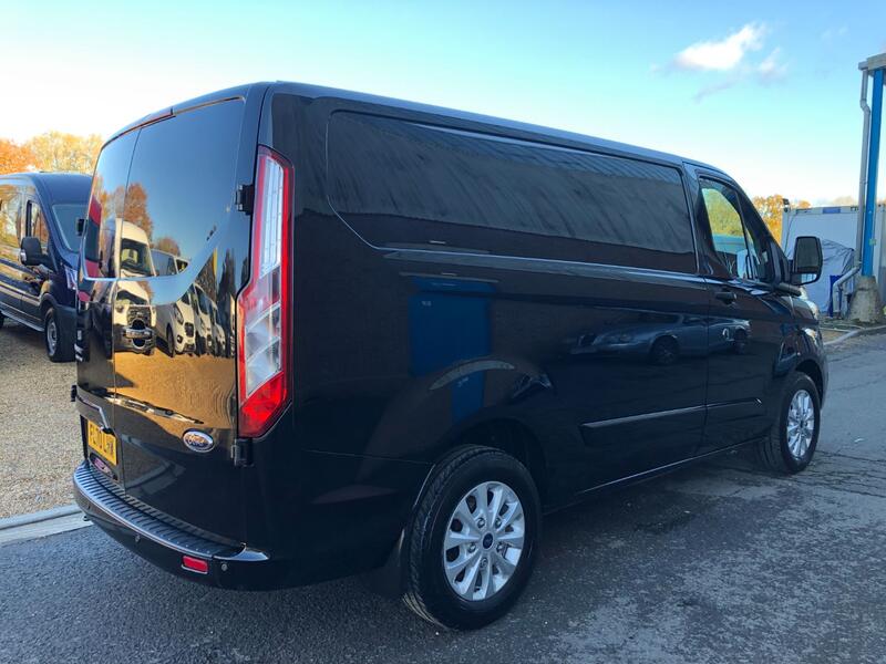 FORD TRANSIT CUSTOM 320 LIMITED 2.0 170 AUTO 2020